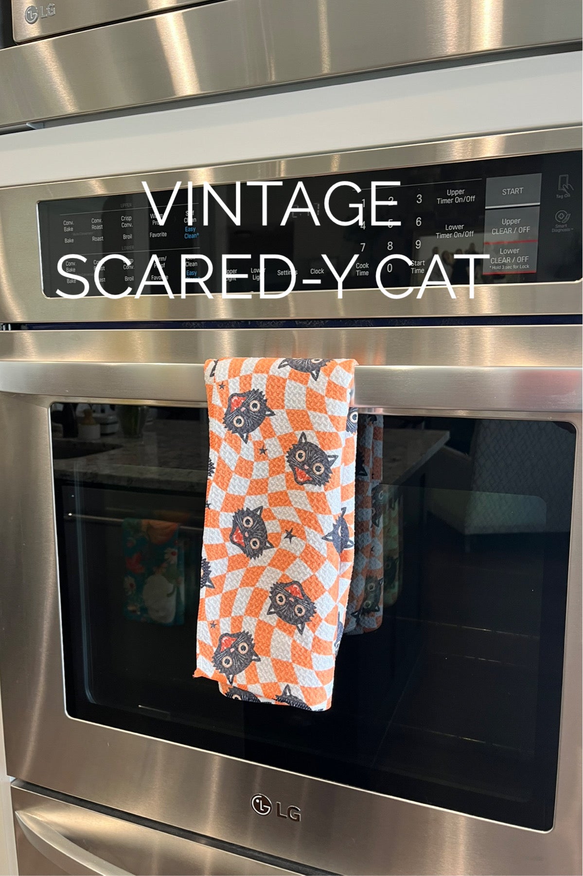 Vintage Scared-y Cat Kitchen Towel